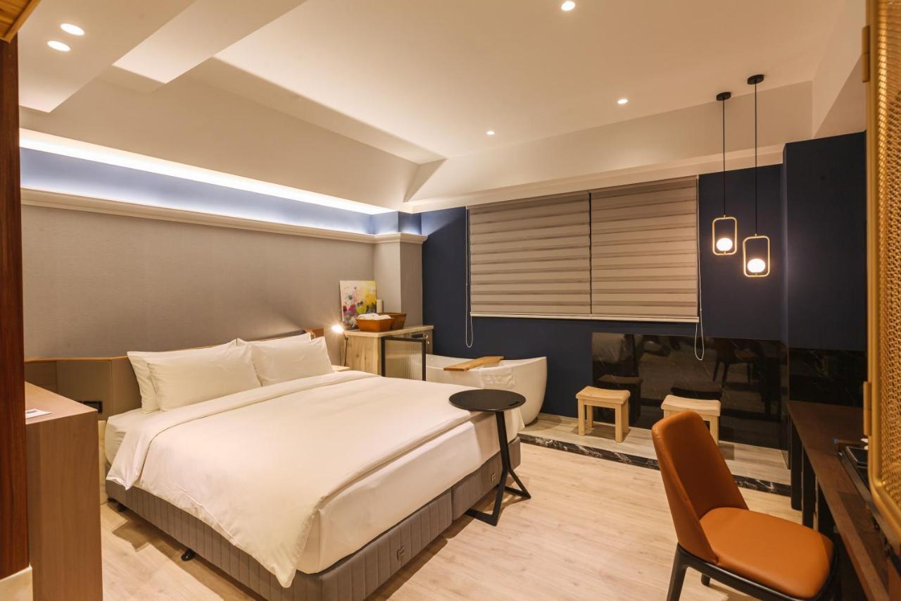 墾丁耳東華苑erdong Manor Bed and Breakfast Eksteriør billede